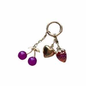 Cherry & strawberry purse charms / keychain 🍒🍓⭐️